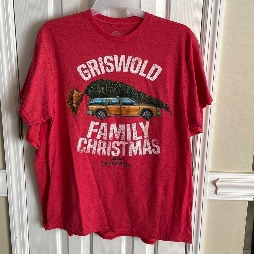 National Lampoon's Christmas Griswold Family Vacation shirts red Christmas tree